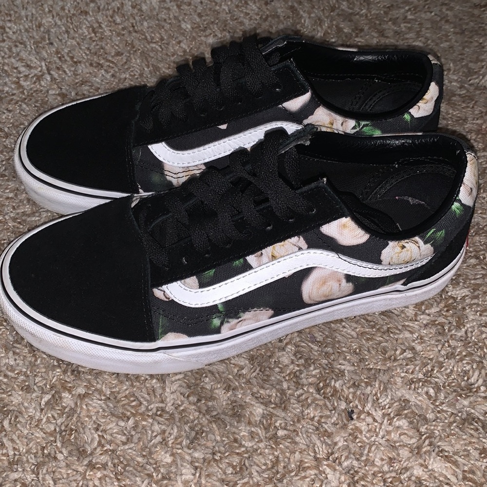 FLORAL VANS